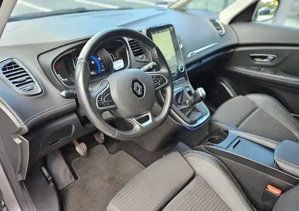 Renault Grand Scenic cena 49900 przebieg: 135523, rok produkcji 2017 z Staszów małe 781